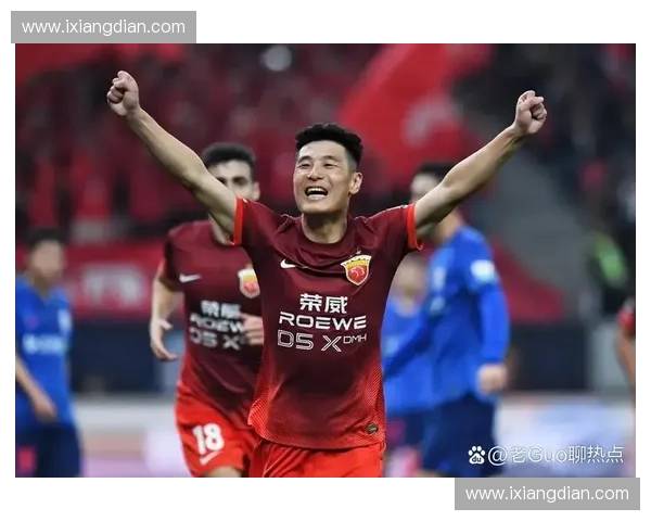 南京业余足球联赛明星球员叶佳带领球队闯入决赛展现超凡实力